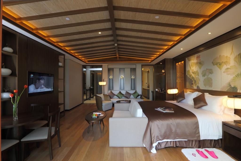 S&N Zhejiang Linhai International Hotel Zimmer foto