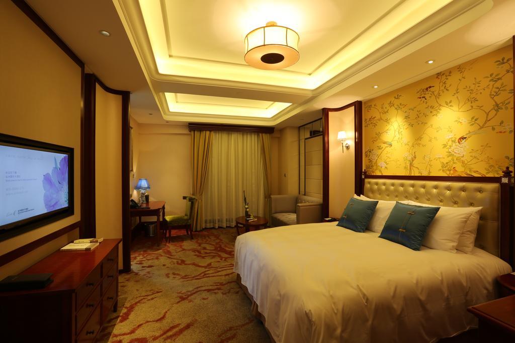S&N Zhejiang Linhai International Hotel Zimmer foto